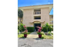 17050 NE 14th Ave 110, North Miami Beach, FL 33162 - MLS#F10532277