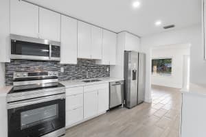 370 S Golf Blvd, Pompano Beach