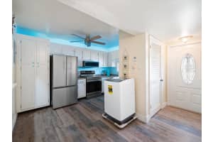 311 S Hollybrook Dr 104, Pembroke Pines, FL 33025 - MLS#F10532324