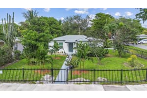 1005 NW 123rd St, North Miami, FL 33168 - MLS#F10532325
