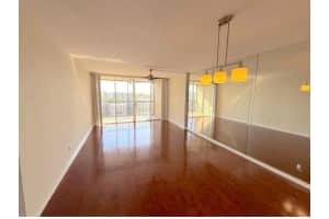 9 Royal Palm Way 6040, Boca Raton, FL 33432 - MLS#F10532349