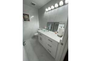 1420 Sw 47th Ave, Deerfield Beach
