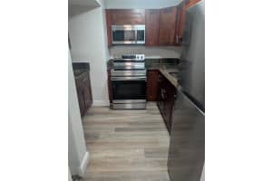 5820 NW 17th Pl 112, Sunrise, FL 33313 - MLS#F10532371