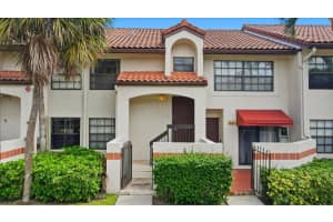 208 Lincoln Ct 208, Deerfield Beach