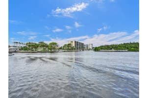 105 19th Avenue, Deerfield Beach, FL 33441 - MLS#F10532432