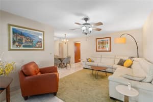 161 NE 10th Ave 3B, Hallandale Beach, FL 33009 - MLS#F10532444
