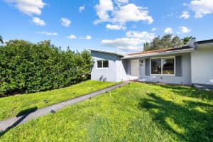 824 N Golf Drive, Hollywood, FL 33021 - MLS#F10532448