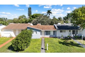 824 N Golf Drive, Hollywood, FL 33021 - MLS#F10532448