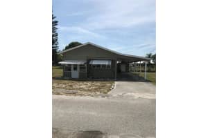1474 Lake Drive, Okeechobee, FL 34974 - MLS#F10532464