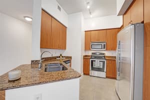 1830 Radius Dr 1317, Hollywood, FL 33020 - MLS#F10532466