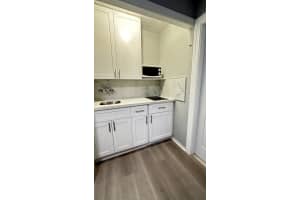 325 N Federal Hwy 2, Lake Worth Beach, FL 33460 - MLS#F10532472