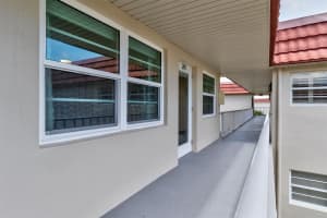 32 Pine Arbor Lane, Vero Beach, FL 32967 - MLS#F10532480