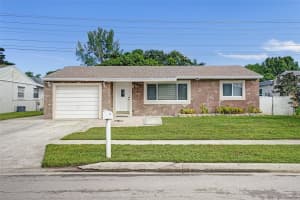 7741 Sw 1st St, Margate