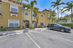 2851 W Prospect Rd 1202, Tamarac, FL 33309 - MLS#F10532502