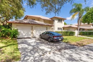 1759 NE 39th Ct 1305, Pompano Beach, FL 33064 - MLS#F10532534