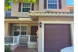 3318 Lakeside Drive, Davie, Fl 33328, Davie