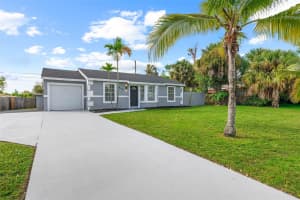 640 Foresteria Dr, West Palm Beach, FL 33403 - MLS#F10532560