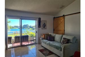 3421 Nw 44th St 203, Lauderdale Lakes