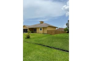 120 SW Grimaldo Ter, Port Saint Lucie, FL 34984 - MLS#F10532599