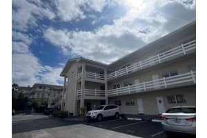 2100 Diana Dr 206, Hallandale Beach, FL 33009 - MLS#F10532632