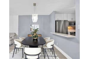 9355 SW 8th St, Boca Raton, FL 33428 - MLS#F10532636