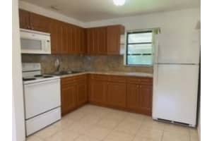 5600 Hope St, Hollywood