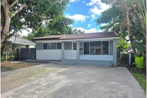 MLS# F10532651, Hollywood, Florida 33020