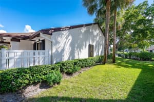 3272 Carambola Cir 3272, Coconut Creek, FL 33066 - MLS#F10532664