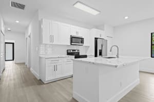 2810 NW 7th Street, Fort Lauderdale, FL 33311 - MLS#F10532687