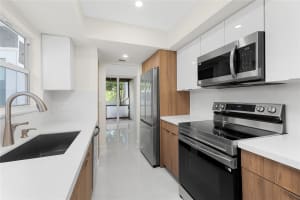 657 Cypress Ln 26A, Fort Lauderdale, FL 33305 - MLS#F10532688