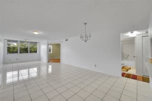 10369 NW 24th Pl 402, Sunrise, FL 33322 - MLS#F10532722