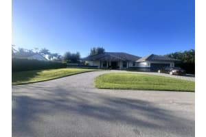 11740 Hermitage, Plantation