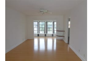 4200 Crystal Lake Dr 313, Deerfield Beach, FL 33064 - MLS#F10532736