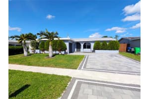 9041 NW 25th St, Sunrise, FL 33322 - MLS#F10532743