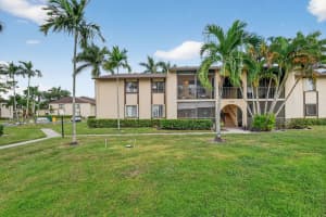 426 Pine Glen Ln c2, Greenacres, FL 33463 Sold 12/05/25