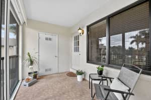 426 Pine Glen Ln c2, Greenacres, FL 33463 Sold 12/05/25