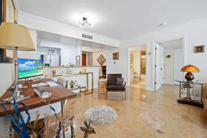 2011 N Ocean Blvd 206, Fort Lauderdale, FL 33305 - MLS#F10532823