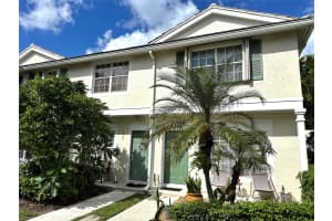 9845 NW 56th Pl 9845, Coral Springs, FL 33076 - MLS#F10532833