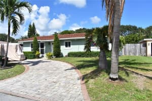 1991 Ne 34th St, Lighthouse Point