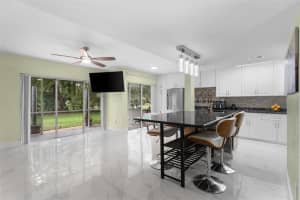 8137 Lagos De Campo Blvd H-1, Tamarac, FL 33321 - MLS#F10532920