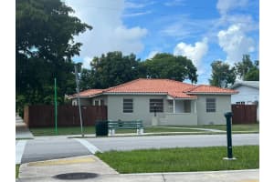 875 S Westward Dr, Miami Springs, FL 33166 - MLS#F10532931