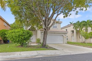 1512 SW 106th Ave, Pembroke Pines, FL 33025 - MLS#F10532933