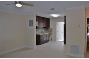 818 NE 38th St, Oakland Park, FL 33334 - MLS#F10532955