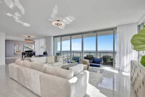 100 Las Olas Boulevard, Fort Lauderdale, FL 33301 - MLS#F10532975