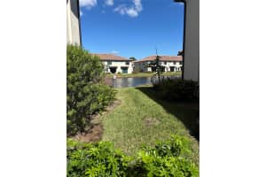 1527 Fells Cove Ln, Cape Coral, FL 33909 - MLS#F10532991