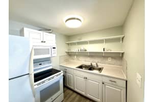 820 NE 17th Ave 7, Fort Lauderdale, FL 33304 - MLS#F10533027