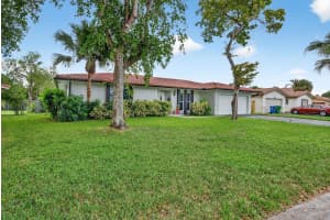 10775 NW 40th St, Coral Springs, FL 33065 - MLS#F10533065