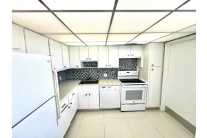 3100 N Palm Aire Dr 904, Pompano Beach, FL 33069 - MLS#F10533068