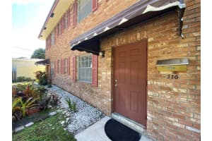 310 SW 11th Court, Fort Lauderdale, FL 33315 - MLS#F10533114