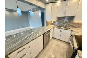 3021 Guildford B B, Boca Raton, FL 33434 - MLS#F10533117